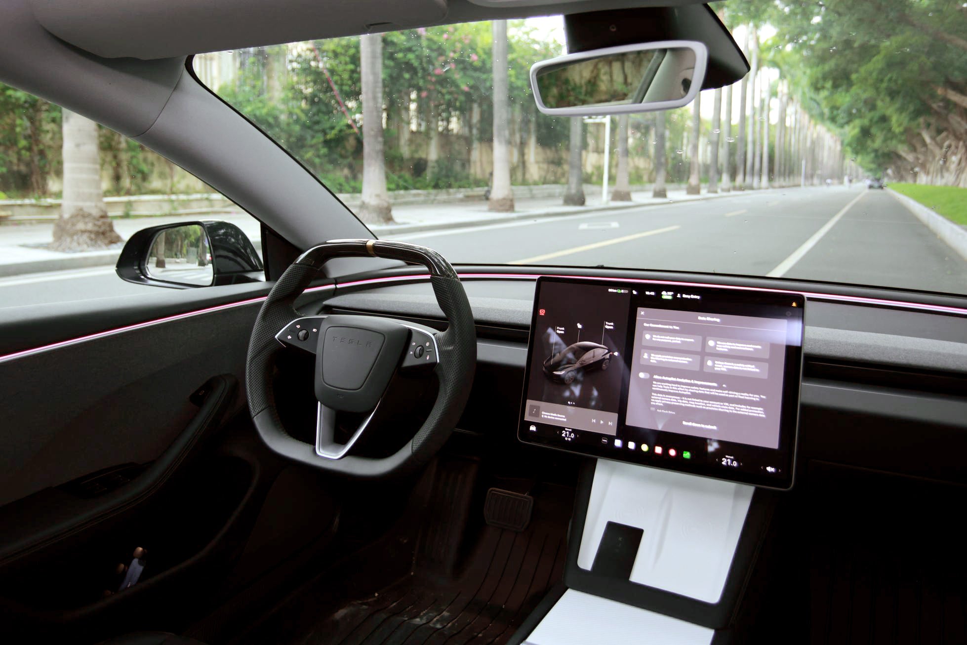 The AXECO Super Enhancer Steering Wheel for Tesla Model 3 Highland: Elevate Your Driving Experience