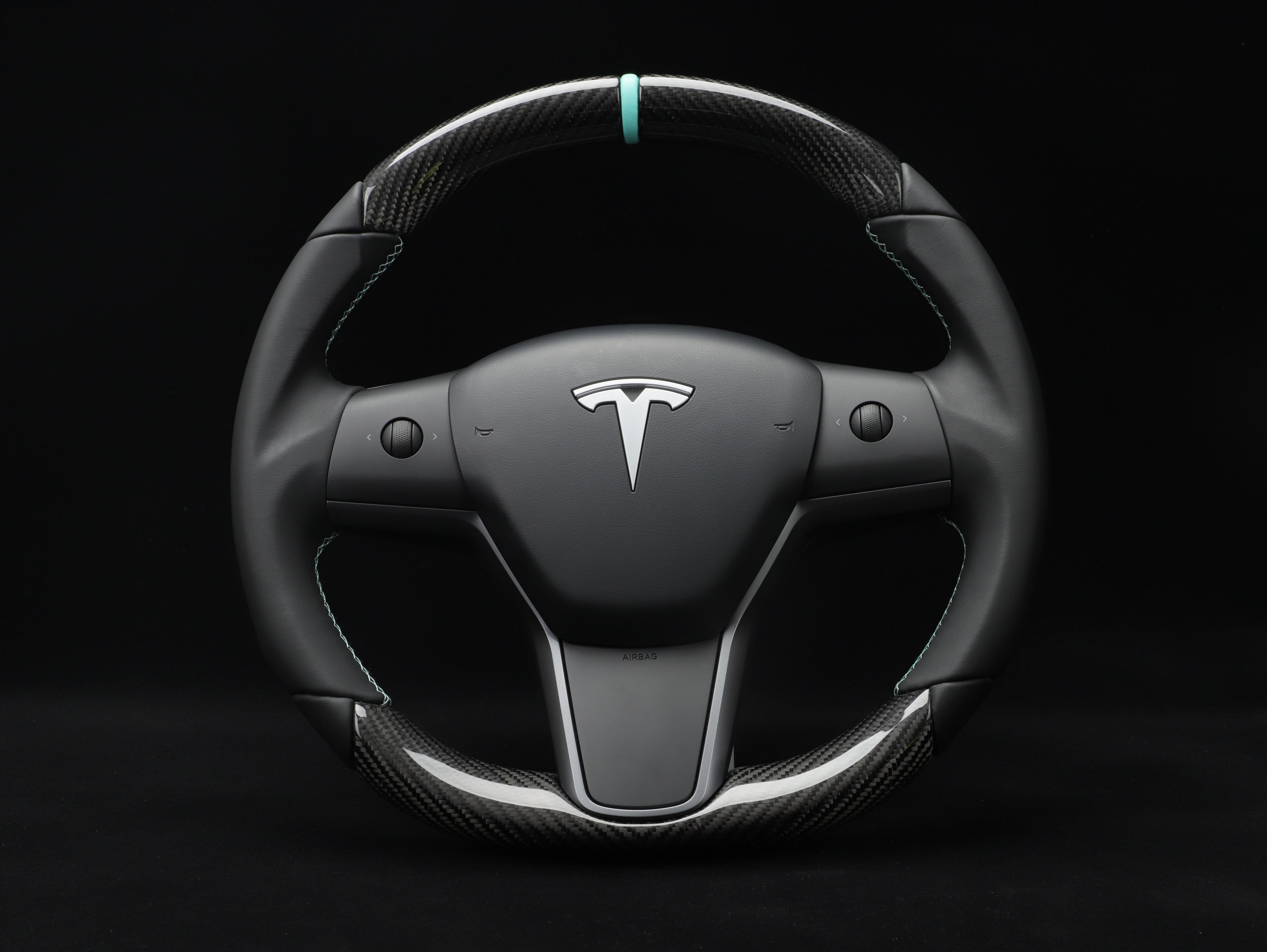 Model Y Carbon Fiber Steering Wheel - DYNA - Axeco